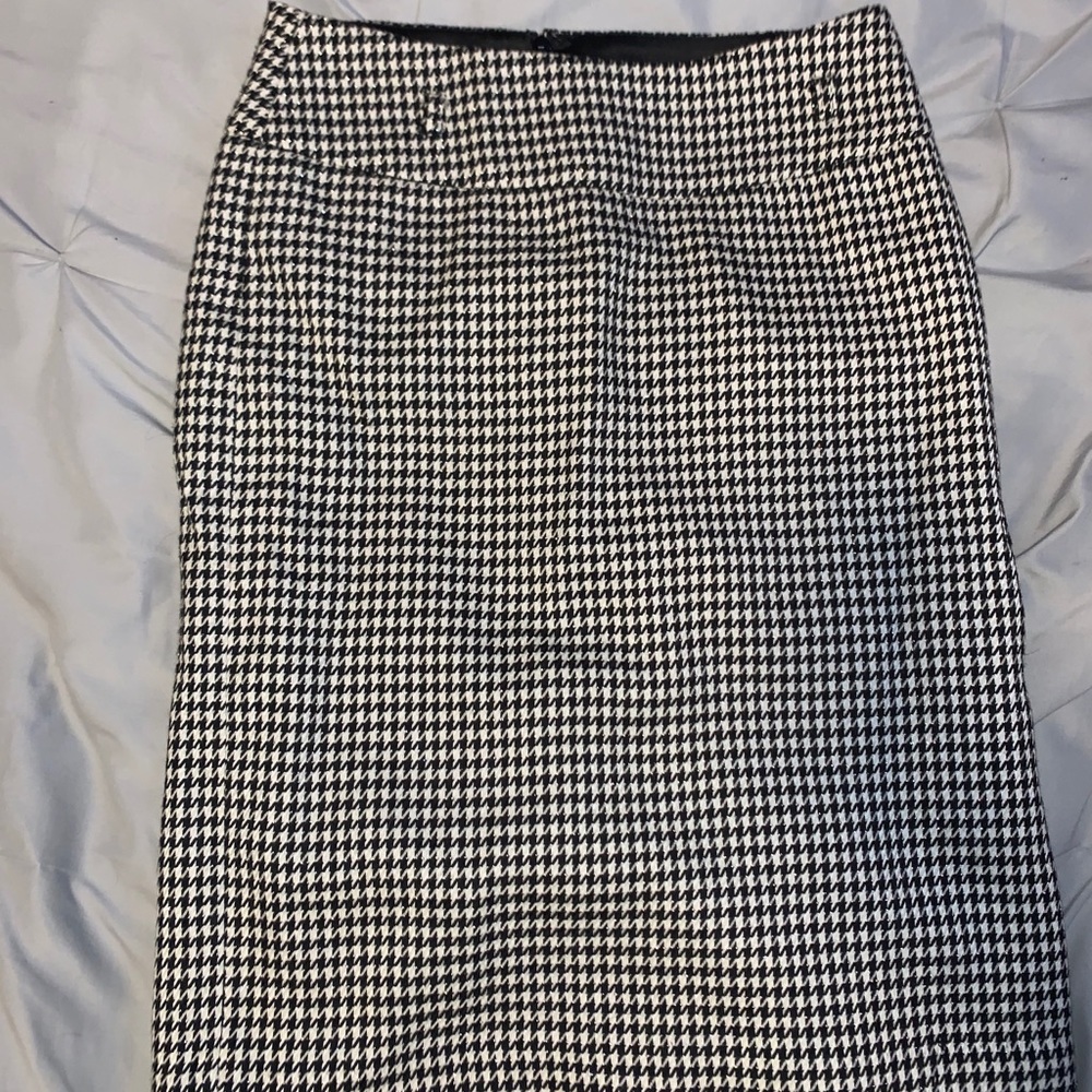 White House Black Market Skirt